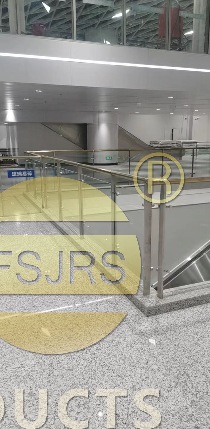 地铁护栏厂家怎么选？深圳地铁6号线不锈钢护栏工程案例告诉你答案