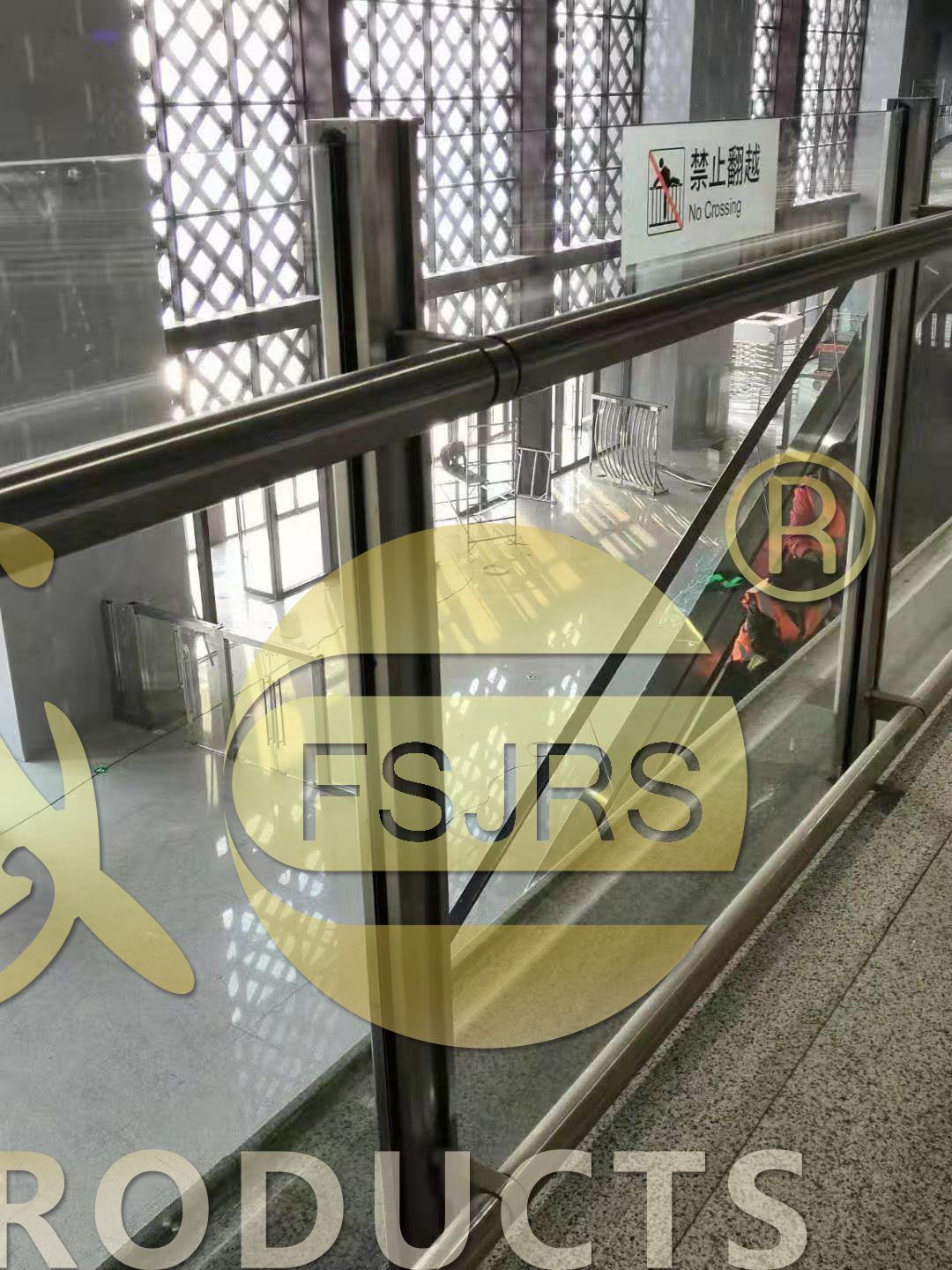 高铁站不锈钢护栏厂家哪家好？国正五金山西大同高铁站工程实例解析